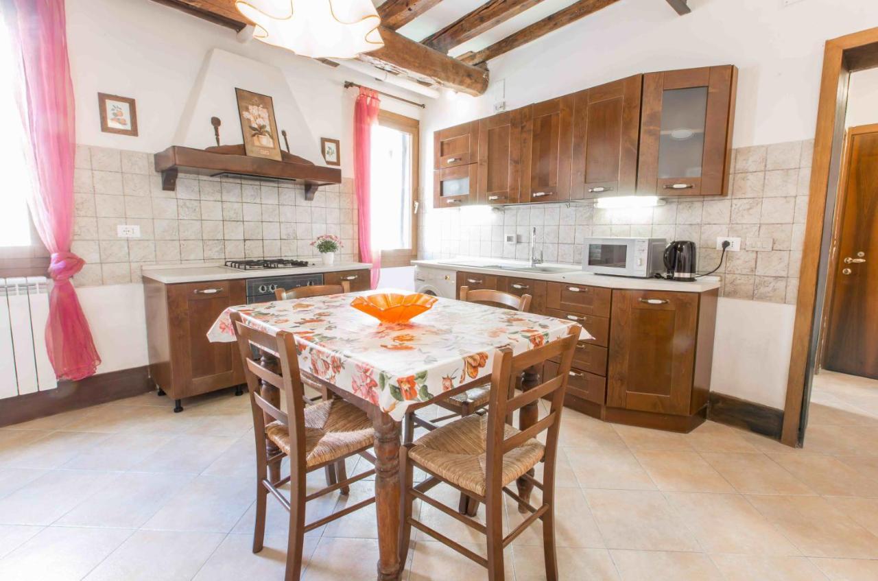 Canal Dream Cosy Apartment With Canal View البندقية المظهر الخارجي الصورة